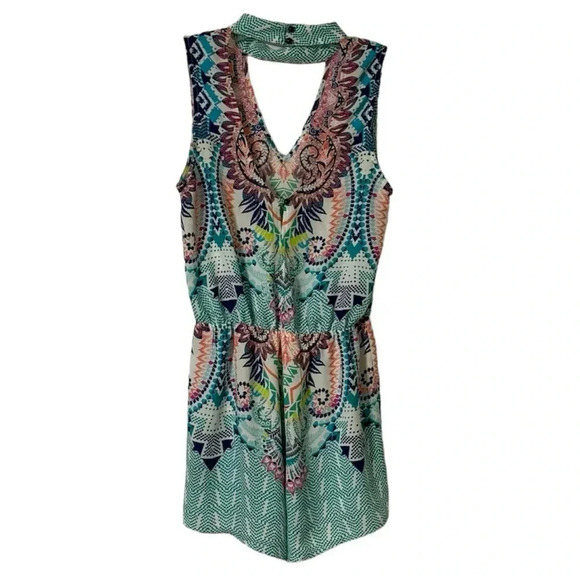 City Triangles Women's Jumpsuit Size Medium offers a blend of casual elegance - Picture 2 of 3